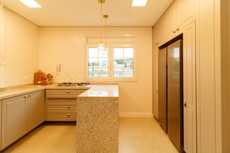 Casa à venda com 780m², 5 quartos e 7 vagasCozinha