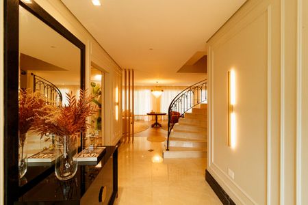 Casa à venda com 780m², 5 quartos e 7 vagasSala