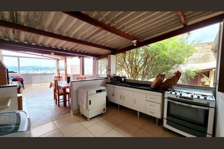 Casa à venda com 207m², 2 quartos e 2 vagasTerraço