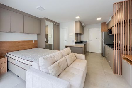 Studio para alugar com 28m², 1 quarto e sem vaga Studio para alugar com 28m², 1 quarto e sem vagaStudio