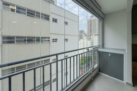 Studio para alugar com 28m², 1 quarto e sem vaga Studio para alugar com 28m², 1 quarto e sem vagaVaranda - Studio