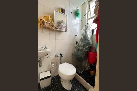 Apartamento à venda com 110m², 3 quartos e 2 vagas Apartamento à venda com 110m², 3 quartos e 2 vagasBanheiro de serviço