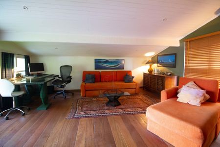 Casa à venda com 250m², 6 quartos e 2 vagas Casa à venda com 250m², 6 quartos e 2 vagasSuíte 1