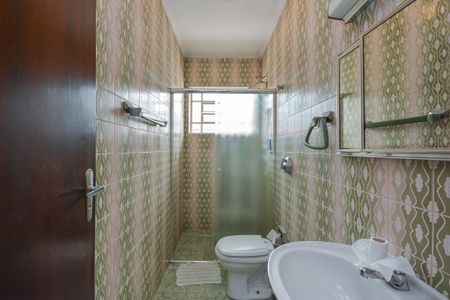 Casa para alugar com 150m², 4 quartos e 2 vagas Casa para alugar com 150m², 4 quartos e 2 vagasBanheiro