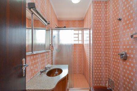 Casa para alugar com 150m², 4 quartos e 2 vagas Casa para alugar com 150m², 4 quartos e 2 vagasBanheiro da Suíte