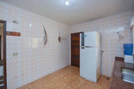 Casa para alugar com 150m², 4 quartos e 2 vagas Casa para alugar com 150m², 4 quartos e 2 vagasCozinha