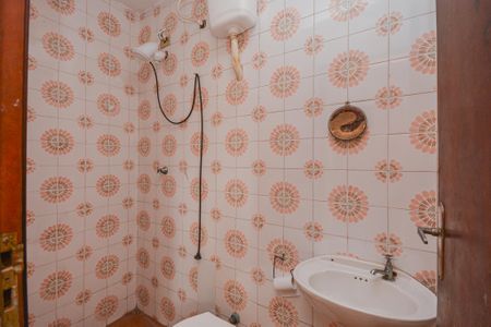 Casa para alugar com 150m², 4 quartos e 2 vagas Casa para alugar com 150m², 4 quartos e 2 vagasBanheiro de serviço