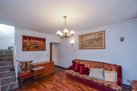 Casa para alugar com 150m², 4 quartos e 2 vagas Casa para alugar com 150m², 4 quartos e 2 vagasSala