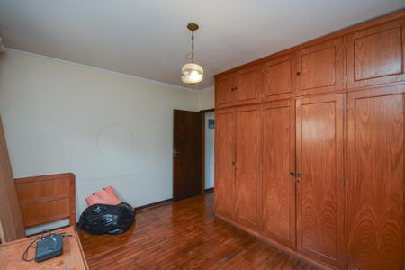 Casa para alugar com 150m², 4 quartos e 2 vagas Casa para alugar com 150m², 4 quartos e 2 vagasQuarto 1