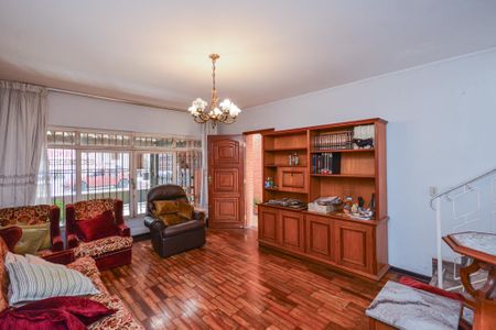 Casa para alugar com 150m², 4 quartos e 2 vagas Casa para alugar com 150m², 4 quartos e 2 vagasSala
