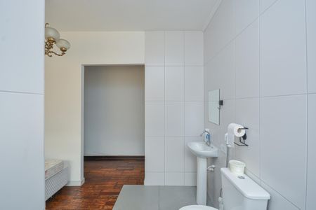 Casa para alugar com 150m², 4 quartos e 2 vagas Casa para alugar com 150m², 4 quartos e 2 vagasBanheiro da Suíte 1
