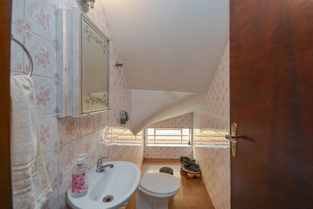 Casa para alugar com 150m², 4 quartos e 2 vagas Casa para alugar com 150m², 4 quartos e 2 vagasLavabo