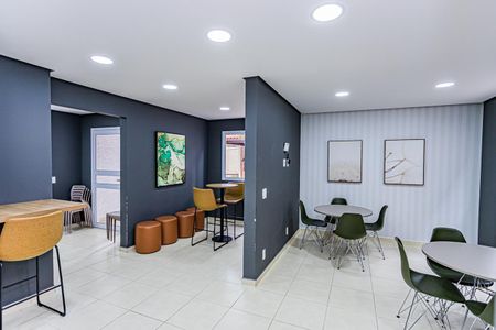 Apartamento à venda com 37m², 2 quartos e sem vagaÁrea comum - Salão de festas