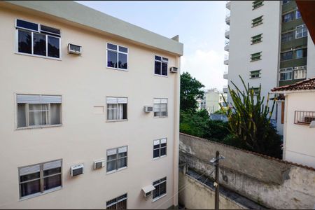 Apartamento à venda com 62m², 3 quartos e 1 vaga Apartamento à venda com 62m², 3 quartos e 1 vagaVista da Sala