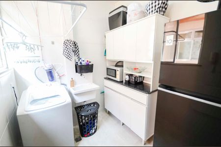 Apartamento à venda com 62m², 3 quartos e 1 vaga Apartamento à venda com 62m², 3 quartos e 1 vagaCozinha e Área de Serviço