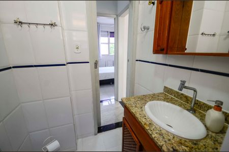 Apartamento à venda com 62m², 3 quartos e 1 vaga Apartamento à venda com 62m², 3 quartos e 1 vagaBanheiro