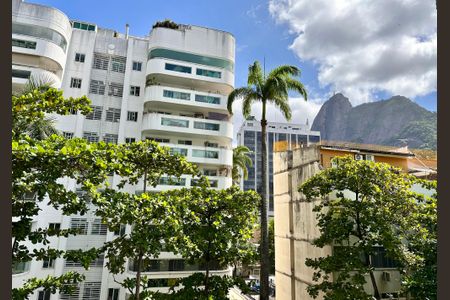 Apartamento à venda com 167m², 3 quartos e 1 vagaVista