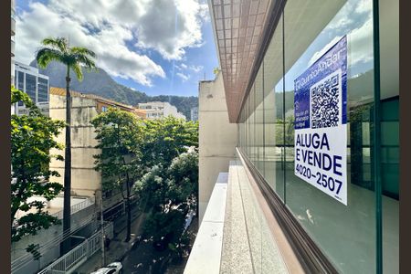 Apartamento à venda com 167m², 3 quartos e 1 vagaPlaquinha instalada