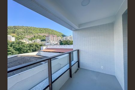 Apartamento à venda com 167m², 3 quartos e 1 vaga Apartamento à venda com 167m², 3 quartos e 1 vagaVaranda da Suíte 1