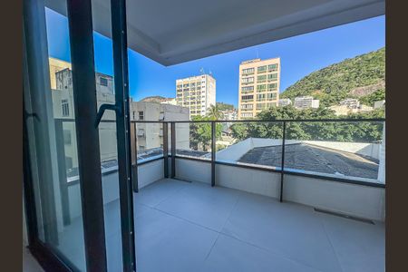 Apartamento à venda com 167m², 3 quartos e 1 vaga Apartamento à venda com 167m², 3 quartos e 1 vagaVaranda da Suíte 1