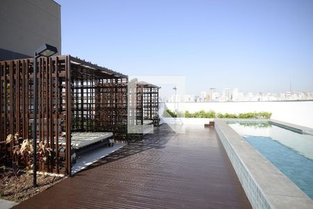 Studio para alugar com 24m², 1 quarto e sem vaga Studio para alugar com 24m², 1 quarto e sem vagaPiscina