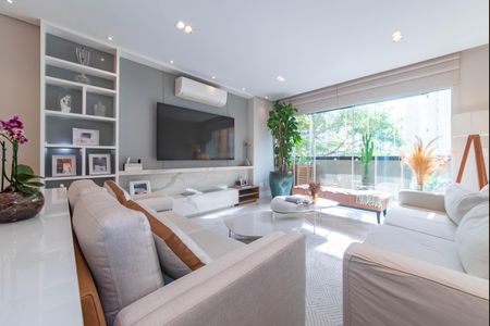 Apartamento à venda com 178m², 3 quartos e 2 vagasSala