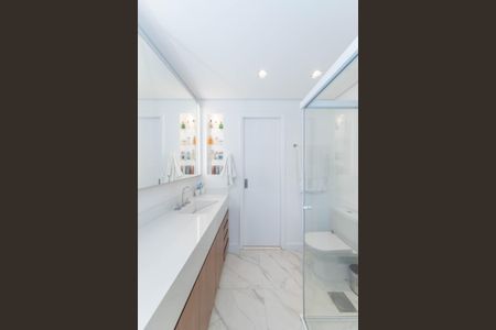 Apartamento à venda com 178m², 3 quartos e 2 vagasBanheiro da Suíte