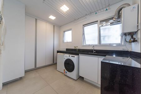 Apartamento à venda com 178m², 3 quartos e 2 vagasLavanderia