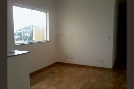 Casa à venda com 3 quartos, 170m² em Vila Inah, São Paulo