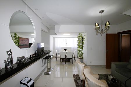 Apartamento à venda com 235m², 3 quartos e 3 vagasSala