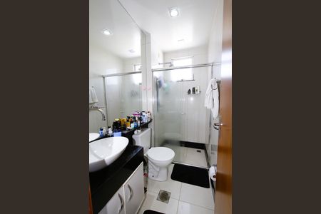 Apartamento à venda com 235m², 3 quartos e 3 vagasBanheiro da Suíte