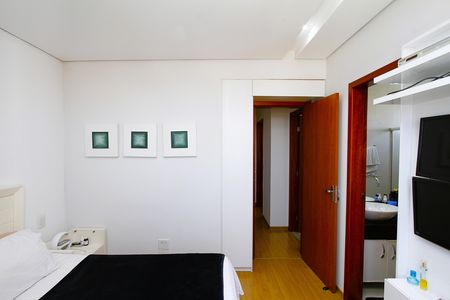 Apartamento à venda com 235m², 3 quartos e 3 vagasSuíte