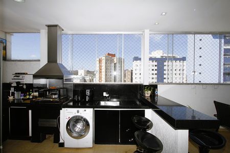Apartamento à venda com 235m², 3 quartos e 3 vagasÁrea gourmet