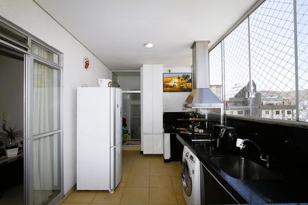 Apartamento à venda com 235m², 3 quartos e 3 vagasÁrea gourmet