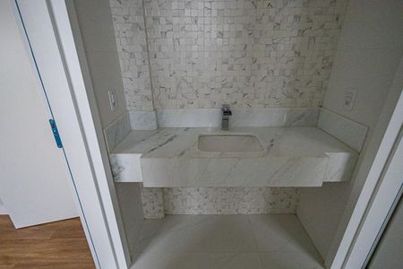 Apartamento à venda com 266m², 4 quartos e 3 vagas Apartamento à venda com 266m², 4 quartos e 3 vagasBanheiro
