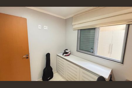 Apartamento à venda com 96m², 3 quartos e 2 vagasQuarto 2