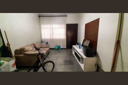 Casa para alugar com 232m², 3 quartos e 2 vagas Casa para alugar com 232m², 3 quartos e 2 vagasSala