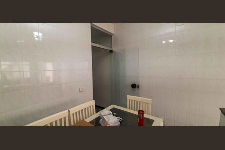 Casa para alugar com 232m², 3 quartos e 2 vagas Casa para alugar com 232m², 3 quartos e 2 vagasCozinha