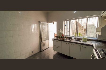 Casa para alugar com 232m², 3 quartos e 2 vagas Casa para alugar com 232m², 3 quartos e 2 vagasCozinha