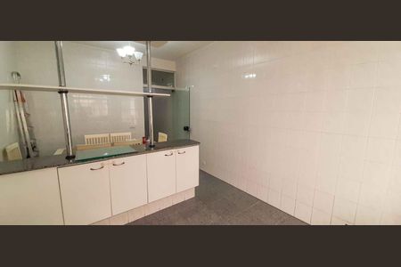 Casa para alugar com 232m², 3 quartos e 2 vagas Casa para alugar com 232m², 3 quartos e 2 vagasCozinha