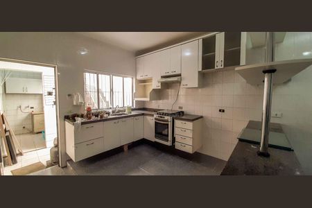 Casa para alugar com 232m², 3 quartos e 2 vagas Casa para alugar com 232m², 3 quartos e 2 vagasCozinha