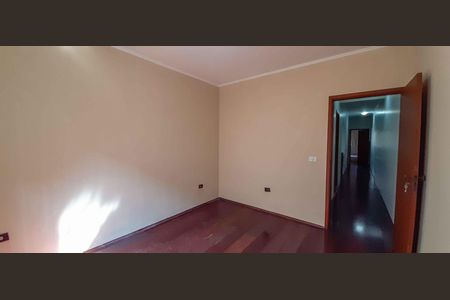 Casa para alugar com 232m², 3 quartos e 2 vagas Casa para alugar com 232m², 3 quartos e 2 vagasQuarto 3
