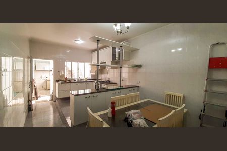Casa para alugar com 232m², 3 quartos e 2 vagas Casa para alugar com 232m², 3 quartos e 2 vagasCozinha