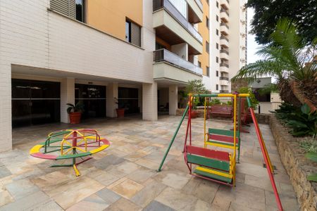 Apartamento à venda com 100m², 3 quartos e 2 vagas Apartamento à venda com 100m², 3 quartos e 2 vagasÁrea comum - Playground