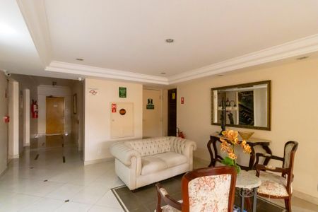 Apartamento à venda com 100m², 3 quartos e 2 vagas Apartamento à venda com 100m², 3 quartos e 2 vagasÁrea comum - Hall social