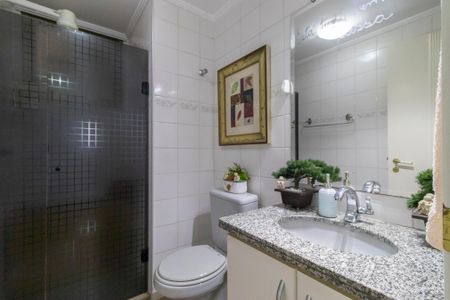 Apartamento à venda com 100m², 3 quartos e 2 vagas Apartamento à venda com 100m², 3 quartos e 2 vagasBanheiro social