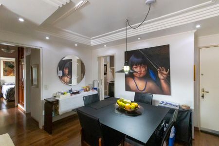 Apartamento à venda com 100m², 3 quartos e 2 vagas Apartamento à venda com 100m², 3 quartos e 2 vagasSala