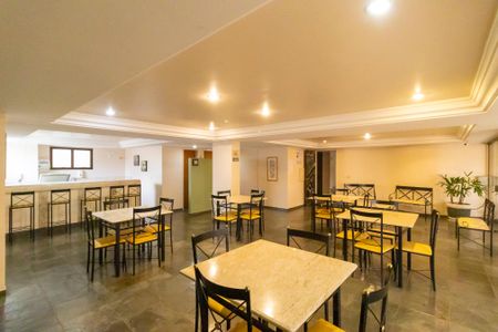 Apartamento à venda com 100m², 3 quartos e 2 vagas Apartamento à venda com 100m², 3 quartos e 2 vagasÁrea comum - Salão de festas