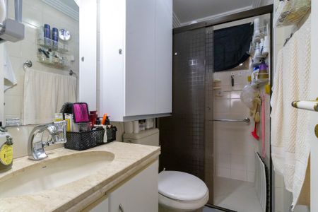 Apartamento à venda com 100m², 3 quartos e 2 vagas Apartamento à venda com 100m², 3 quartos e 2 vagasBanheiro da suíte
