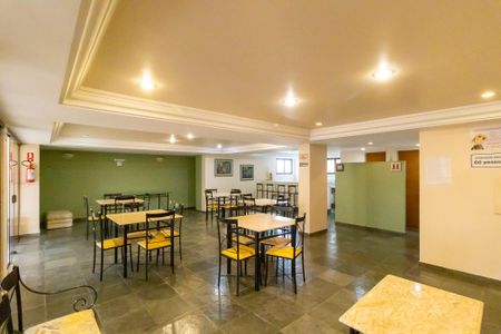 Apartamento à venda com 100m², 3 quartos e 2 vagas Apartamento à venda com 100m², 3 quartos e 2 vagasÁrea comum - Salão de festas